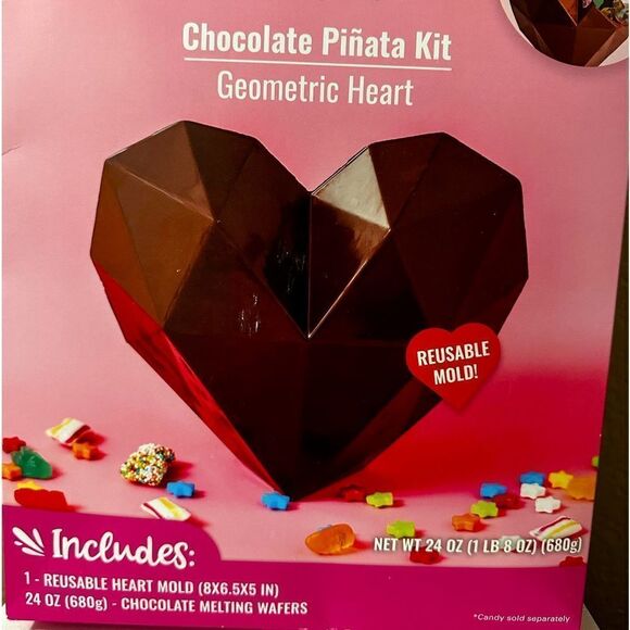 Heart Shape Pinata Valentines Day Reusable Mold DIY Kit Heart Wooden Mallet NIB - Picture 1 of 15